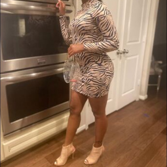 NEW! Mock Neck Zebra Striped Bodycon Dress - Picture 6 of 8